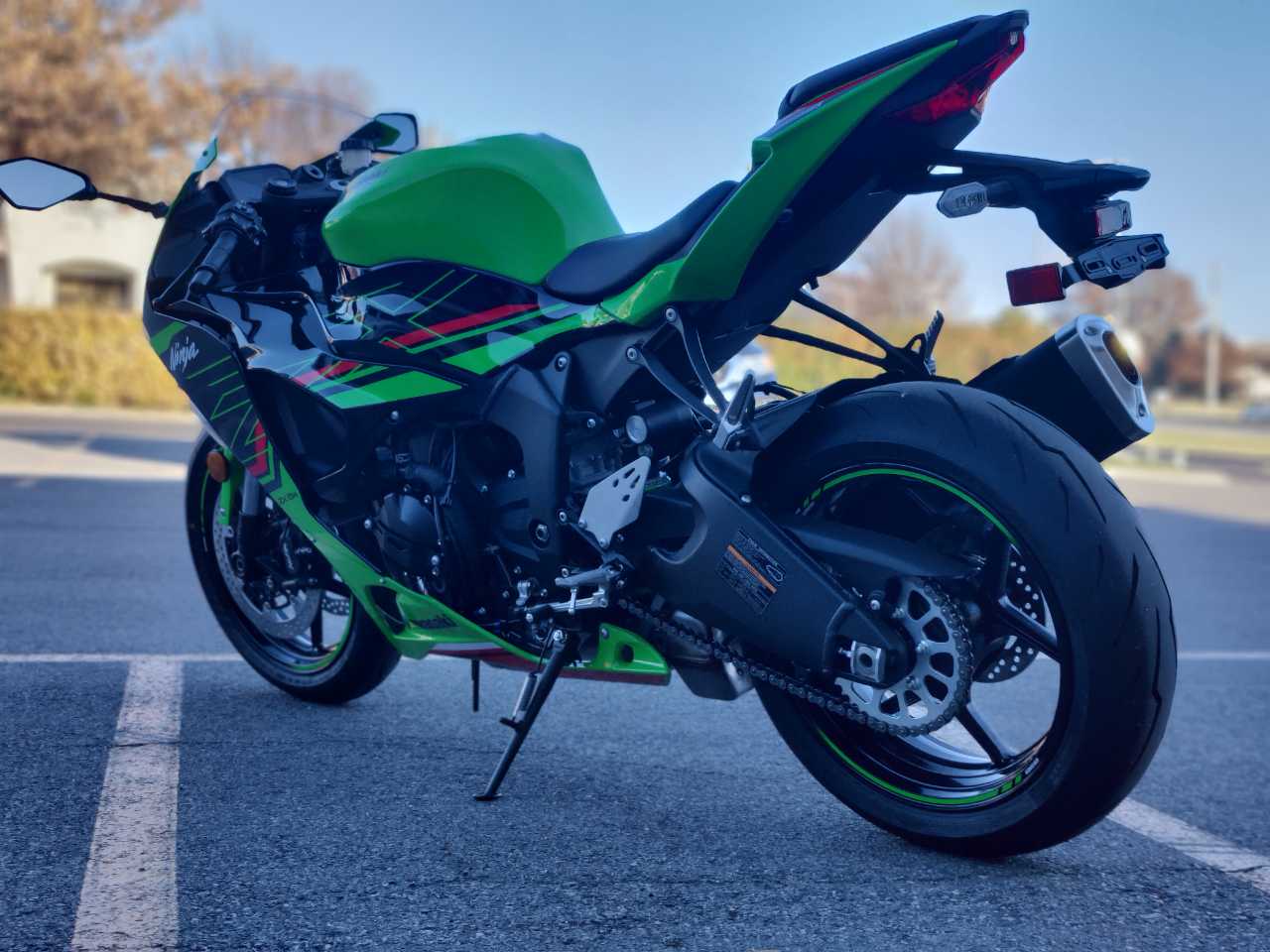 2025 KAWASAKI NINJA ZX 6R KRT EDITION NON-ABS LIME GREEN / EBONY
